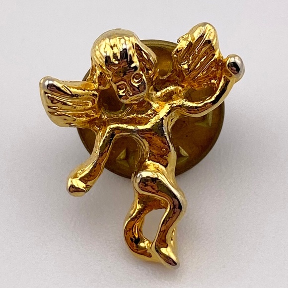 Vintage Cherub Angel Gold Tone Lapel Pin - Picture 1 of 6